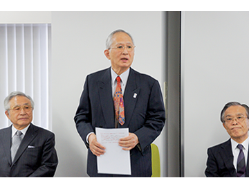 田村哲夫ファウンダー、田村秀雄会長、筬島社長
